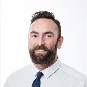 Meet your Posher, Stuart